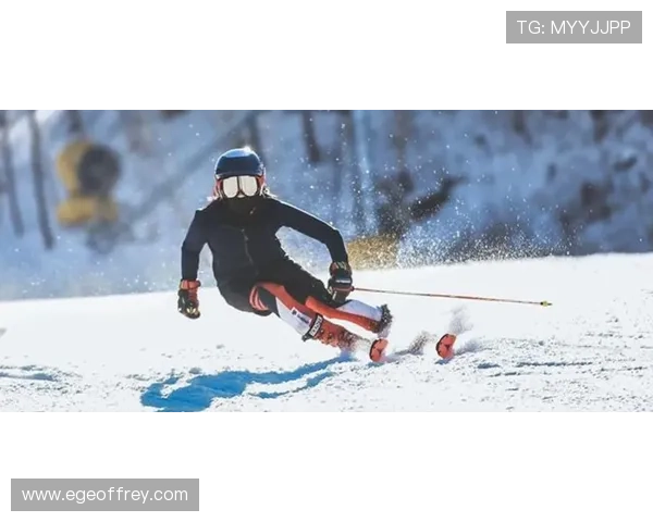 阿尔卑斯主场期待迎来奥地利滑雪赛季揭幕，运动员们全力以赴争胜。