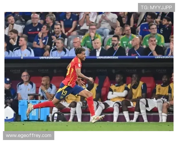 范戴克打破年轻队长纪录，展现出色领导力推动球队发展转型