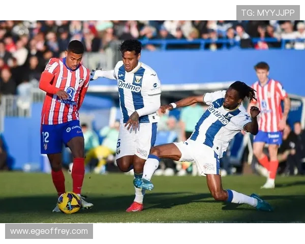 巴萨控制力下降，结构失衡问题逐步反映在比赛表现中